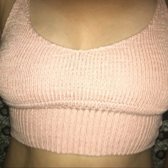 Baby Pink crochet super crop top - Picture 2 of 3